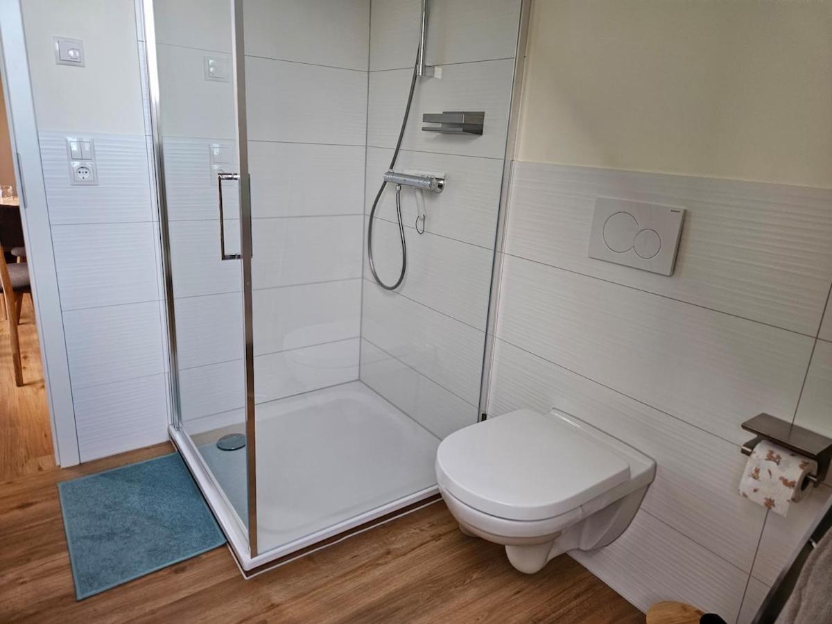 Ferienwohnung Glueck Am See Sternberg Exteriör bild